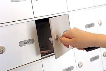 Mail-Box-Rental